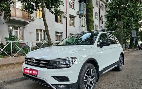 Volkswagen Tiguan II, 2018 год, 2 300 000 рублей, 1 фотография