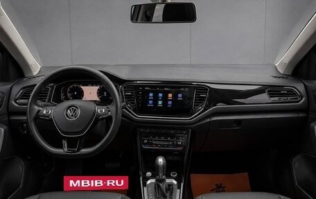 Volkswagen T-Roc I, 2022 год, 1 670 000 рублей, 6 фотография