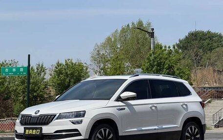Skoda Karoq I, 2022 год, 1 710 000 рублей, 2 фотография