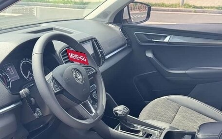 Skoda Karoq I, 2022 год, 1 710 000 рублей, 7 фотография