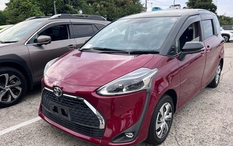 Toyota Sienta II, 2022 год, 967 010 рублей, 1 фотография
