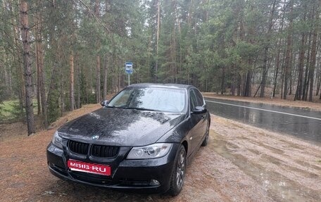BMW 3 серия, 2006 год, 900 000 рублей, 1 фотография