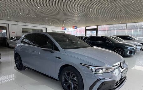 Volkswagen Golf VIII, 2022 год, 1 545 000 рублей, 3 фотография