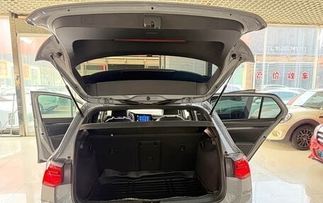 Volkswagen Golf VIII, 2022 год, 1 545 000 рублей, 7 фотография