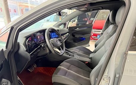 Volkswagen Golf VIII, 2022 год, 1 545 000 рублей, 10 фотография