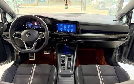 Volkswagen Golf VIII, 2022 год, 1 545 000 рублей, 8 фотография