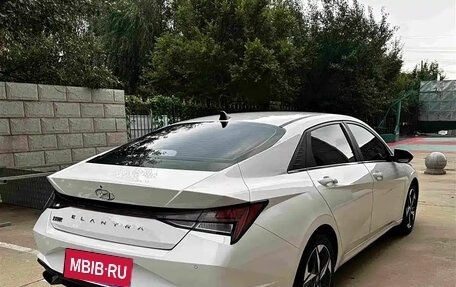 Hyundai Elantra, 2021 год, 1 300 077 рублей, 6 фотография