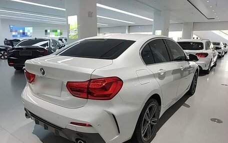 BMW 1 серия, 2022 год, 1 580 000 рублей, 11 фотография