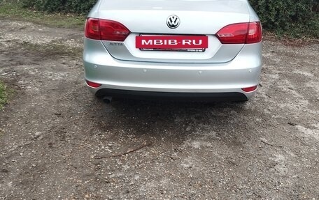 Volkswagen Jetta VI, 2012 год, 795 000 рублей, 3 фотография