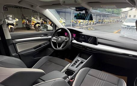 Volkswagen Golf VIII, 2023 год, 1 785 285 рублей, 10 фотография
