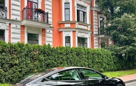 Tesla Model 3 I, 2019 год, 3 150 000 рублей, 2 фотография