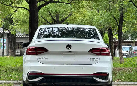 Volkswagen Lavida, 2023 год, 1 615 000 рублей, 6 фотография