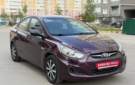 Hyundai Solaris II рестайлинг, 2011 год, 945 000 рублей, 2 фотография