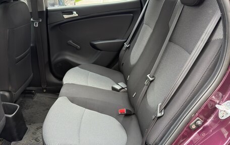 Hyundai Solaris II рестайлинг, 2011 год, 945 000 рублей, 30 фотография