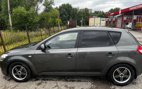 KIA cee'd I рестайлинг, 2010 год, 650 000 рублей, 4 фотография