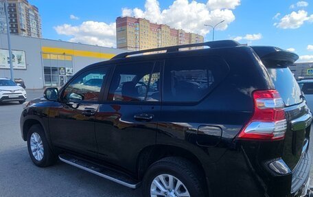 Toyota Land Cruiser Prado 150 рестайлинг 2, 2016 год, 4 150 000 рублей, 6 фотография