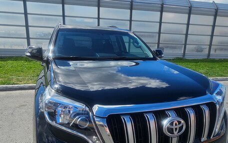 Toyota Land Cruiser Prado 150 рестайлинг 2, 2016 год, 4 150 000 рублей, 11 фотография