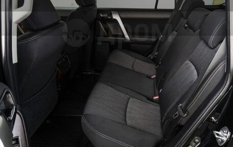 Toyota Land Cruiser Prado 150 рестайлинг 2, 2016 год, 4 150 000 рублей, 14 фотография