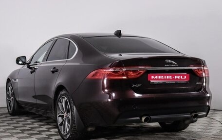 Jaguar XF II, 2018 год, 2 150 000 рублей, 8 фотография