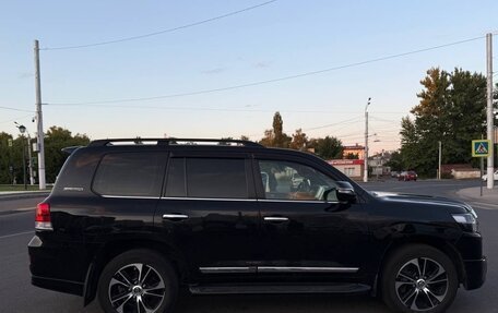 Toyota Land Cruiser 200, 2020 год, 6 550 000 рублей, 3 фотография