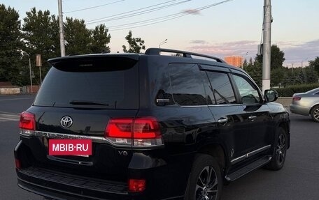 Toyota Land Cruiser 200, 2020 год, 6 550 000 рублей, 2 фотография