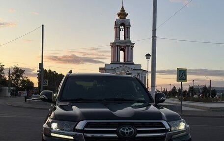 Toyota Land Cruiser 200, 2020 год, 6 550 000 рублей, 6 фотография