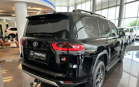 Toyota Land Cruiser, 2021 год, 9 234 000 рублей, 6 фотография