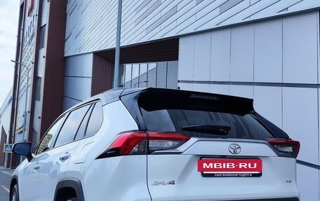 Toyota RAV4, 2020 год, 2 680 000 рублей, 5 фотография