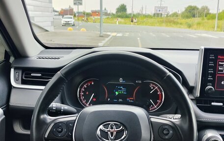 Toyota RAV4, 2020 год, 2 680 000 рублей, 12 фотография