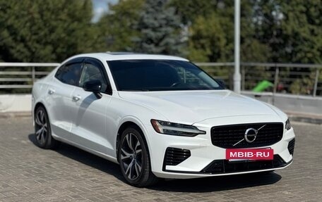 Volvo S60 III, 2021 год, 2 600 000 рублей, 2 фотография
