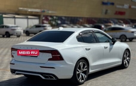 Volvo S60 III, 2021 год, 2 600 000 рублей, 5 фотография