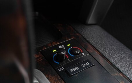 Toyota Land Cruiser 200, 2013 год, 3 999 000 рублей, 20 фотография