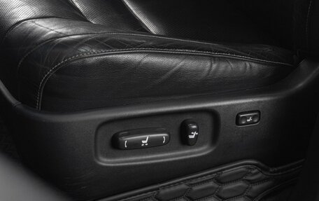 Toyota Land Cruiser 200, 2013 год, 3 999 000 рублей, 24 фотография