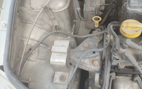 Renault Logan I, 2010 год, 350 000 рублей, 13 фотография