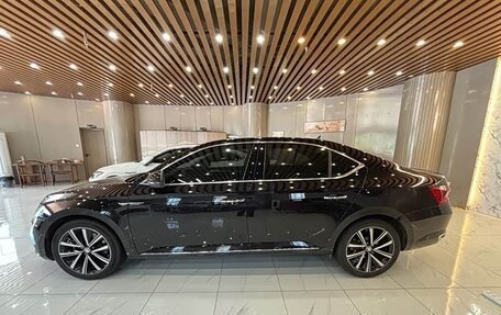 Skoda Superb III рестайлинг, 2026 год, 2 950 000 рублей, 8 фотография