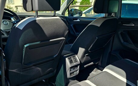 Volkswagen Tiguan II, 2018 год, 2 300 000 рублей, 7 фотография