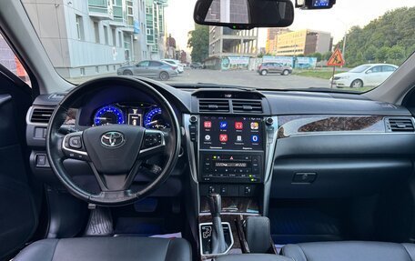 Toyota Camry, 2017 год, 3 250 000 рублей, 5 фотография