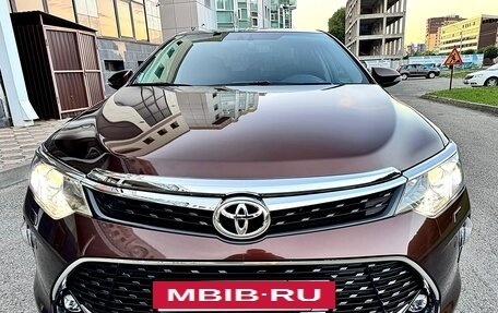 Toyota Camry, 2017 год, 3 250 000 рублей, 2 фотография