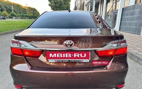 Toyota Camry, 2017 год, 3 250 000 рублей, 14 фотография