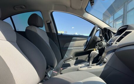 Chevrolet Cruze II, 2010 год, 685 000 рублей, 7 фотография