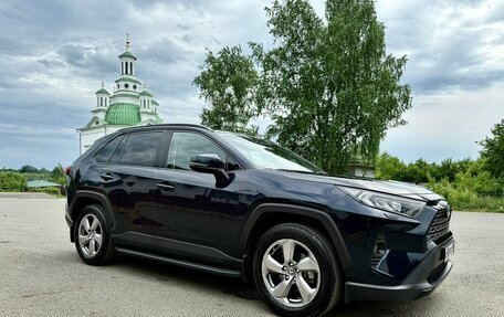 Toyota RAV4, 2019 год, 3 300 000 рублей, 6 фотография