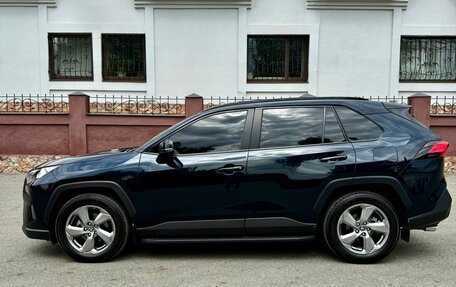 Toyota RAV4, 2019 год, 3 300 000 рублей, 4 фотография
