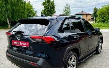 Toyota RAV4, 2019 год, 3 300 000 рублей, 10 фотография