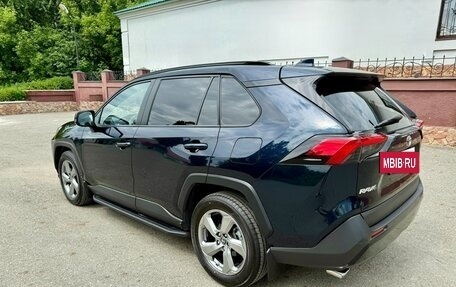Toyota RAV4, 2019 год, 3 300 000 рублей, 13 фотография