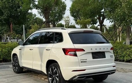 Skoda Karoq I, 2023 год, 2 370 000 рублей, 8 фотография