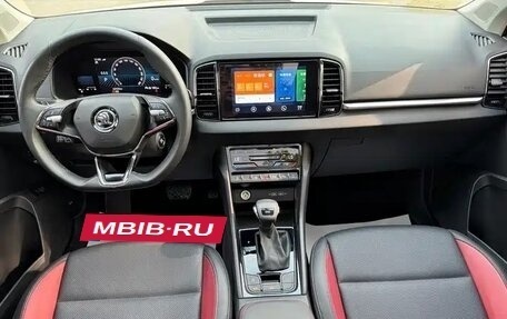 Skoda Karoq I, 2023 год, 2 370 000 рублей, 12 фотография