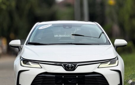 Toyota Corolla, 2023 год, 1 620 000 рублей, 2 фотография