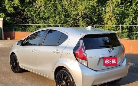 Toyota Aqua I, 2015 год, 920 000 рублей, 5 фотография