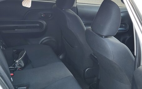 Toyota Aqua I, 2015 год, 920 000 рублей, 18 фотография