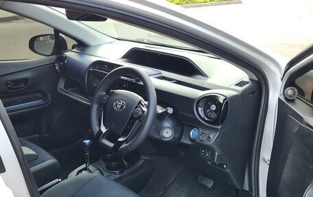 Toyota Aqua I, 2015 год, 920 000 рублей, 15 фотография